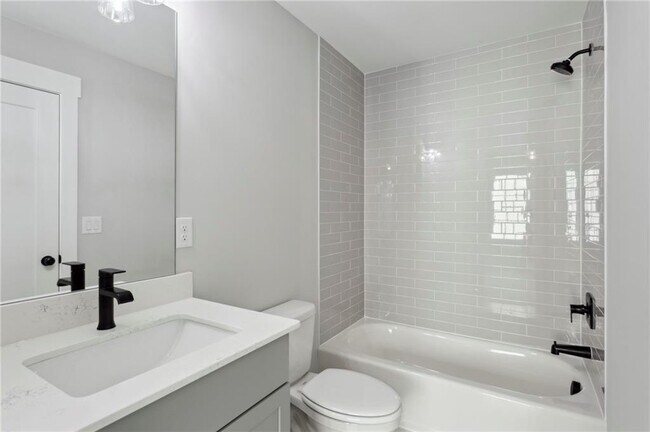 Building Photo - 1009 Fendley St