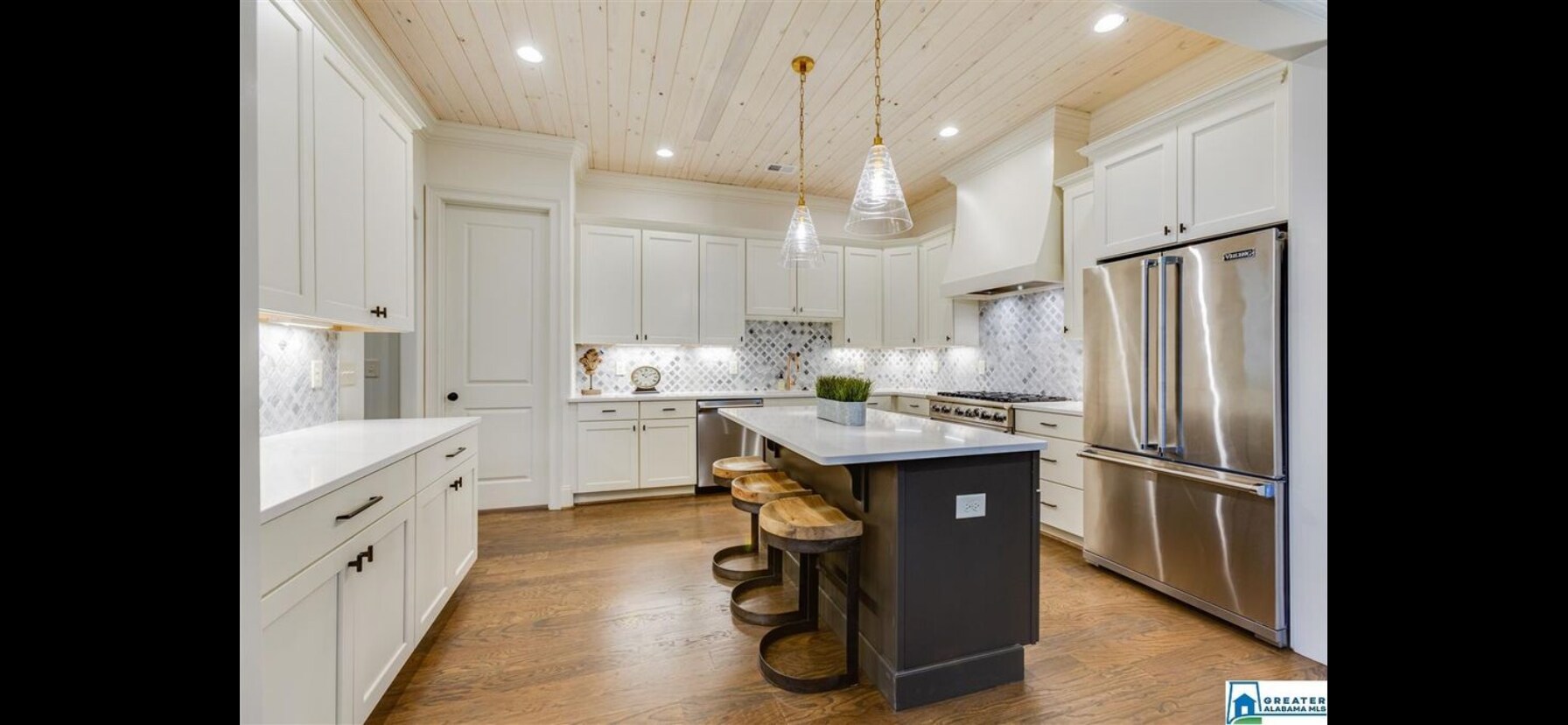 Tons of Kitchen Storage Space - 805 Carr Ave