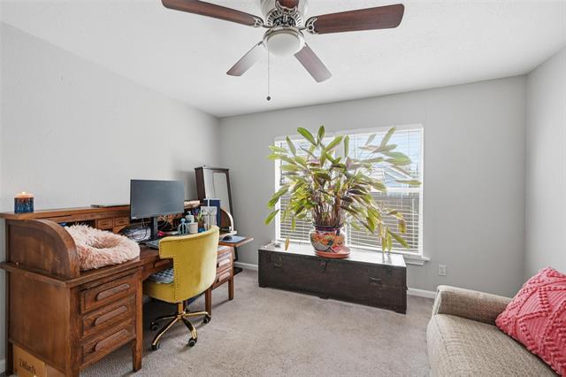 Building Photo - 108 W Heard St