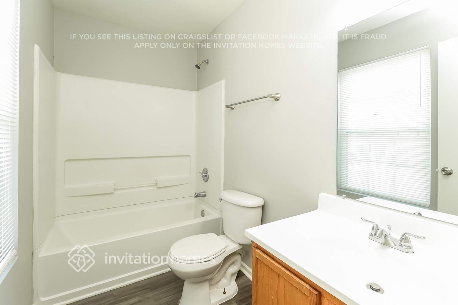 Building Photo - 165 Hunter Park Dr