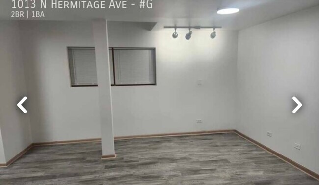 Building Photo - 1013 N Hermitage Ave