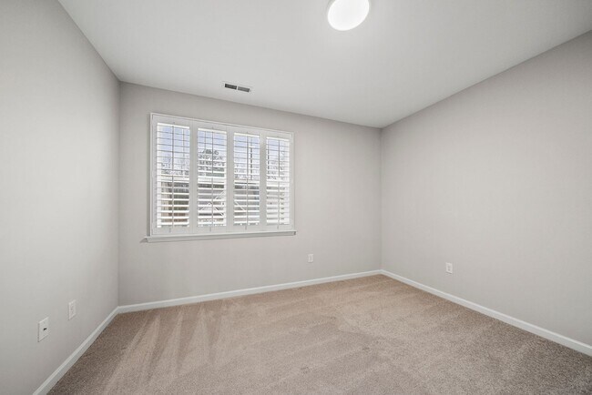 Building Photo - 2116 Curry Mdw Wy