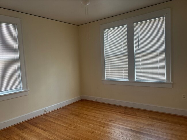 Building Photo - Here's your chance to have it all!