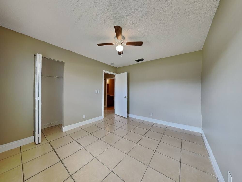 Building Photo - 2787 Flagstone Dr SE