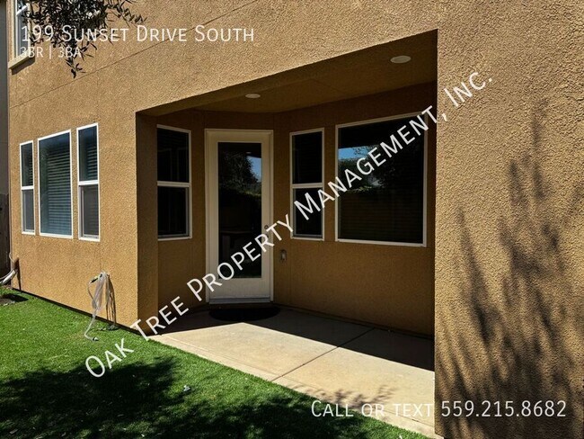 Building Photo - 199 Sunset Drive S