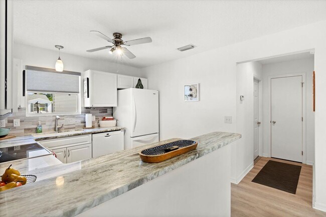 Building Photo - 17076 SE 96th Chapelwood Cir