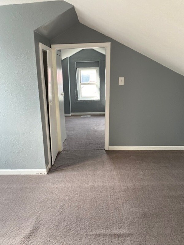 Building Photo - 511 Abend St