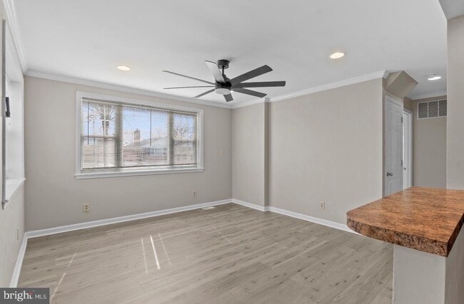 Building Photo - 2528 Wendover Rd