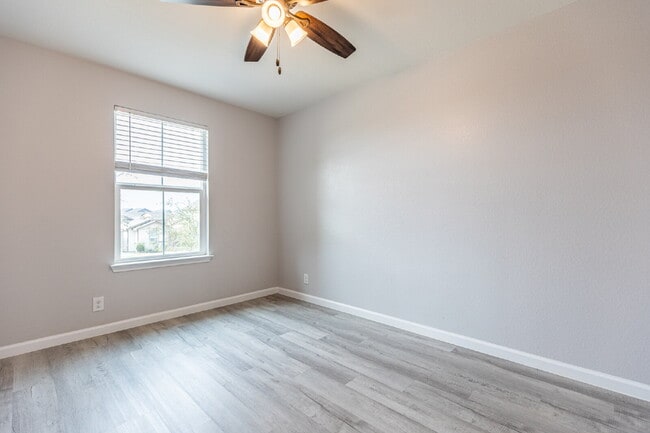 Building Photo - 6414 Dynamic Sound