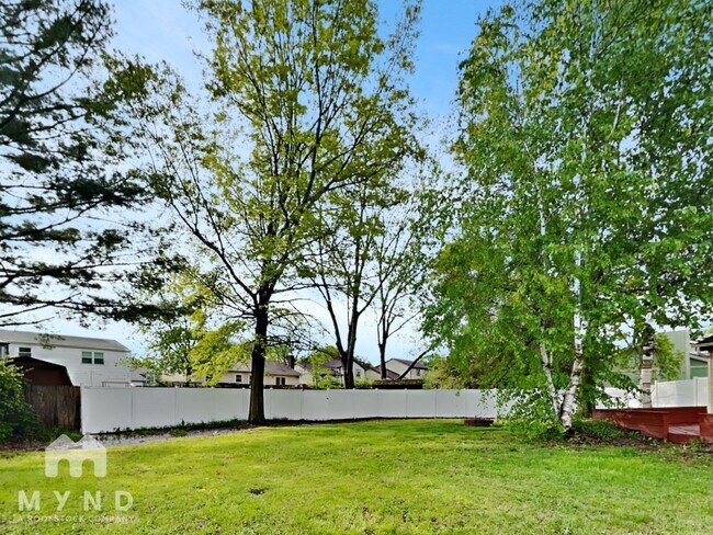 Building Photo - 6576 Canby Pl
