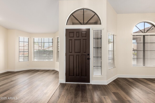 Building Photo - 1517 W Islandia Dr