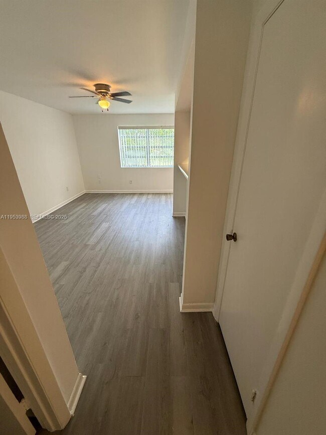 Building Photo - 15285 SW 107th Ln