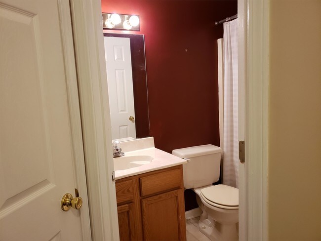 Building Photo - 7805 Shadowland Dr