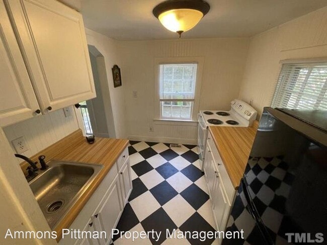 Building Photo - 1 br, 1 bath House - 1617 B Sunrise Ave