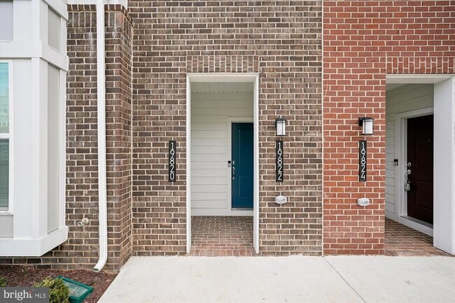 Building Photo - 19820 Lavender Dust Sq