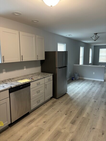 Kitchen Area - 140 Gum St