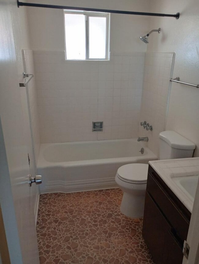 Building Photo - S Laredo Ave