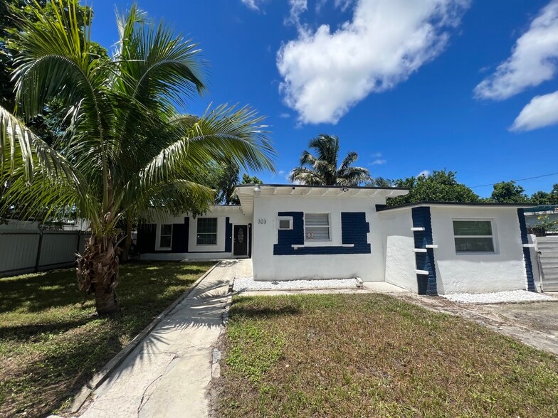 Building Photo - 323 NW 108th St