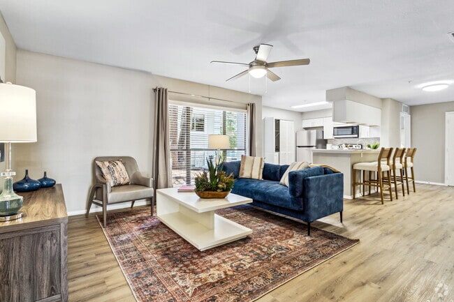 2BD Livingroom / Kitchen
