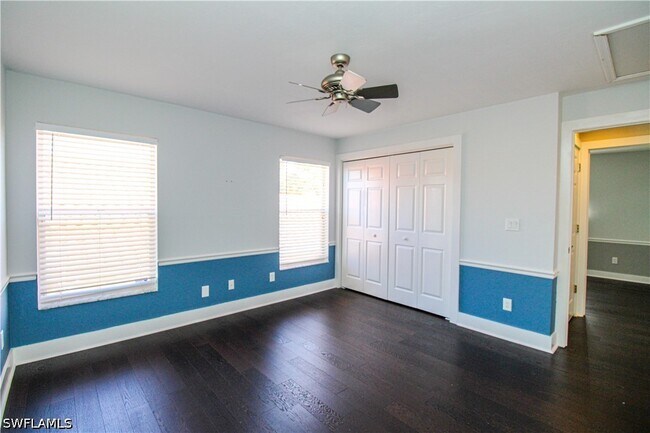 Building Photo - 135 Lady Palm Dr