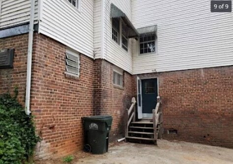 Building Photo - 904 Edgewood Cir