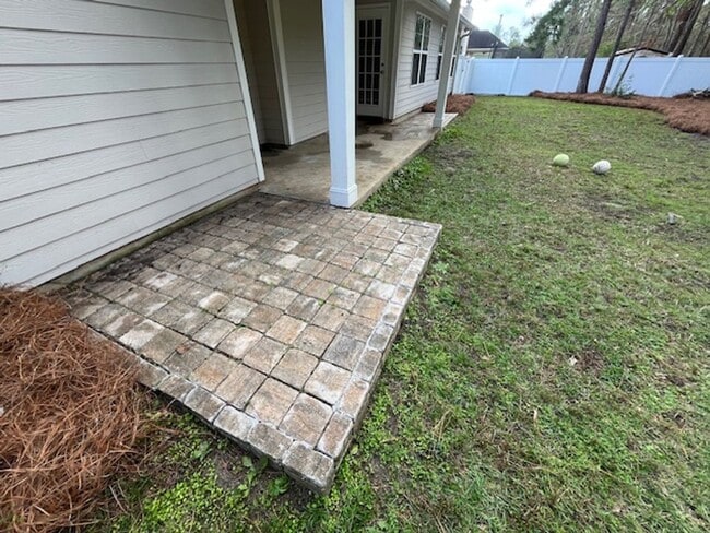 Building Photo - Spacious 4-Bedroom Home with Modern Comforts in Valdosta