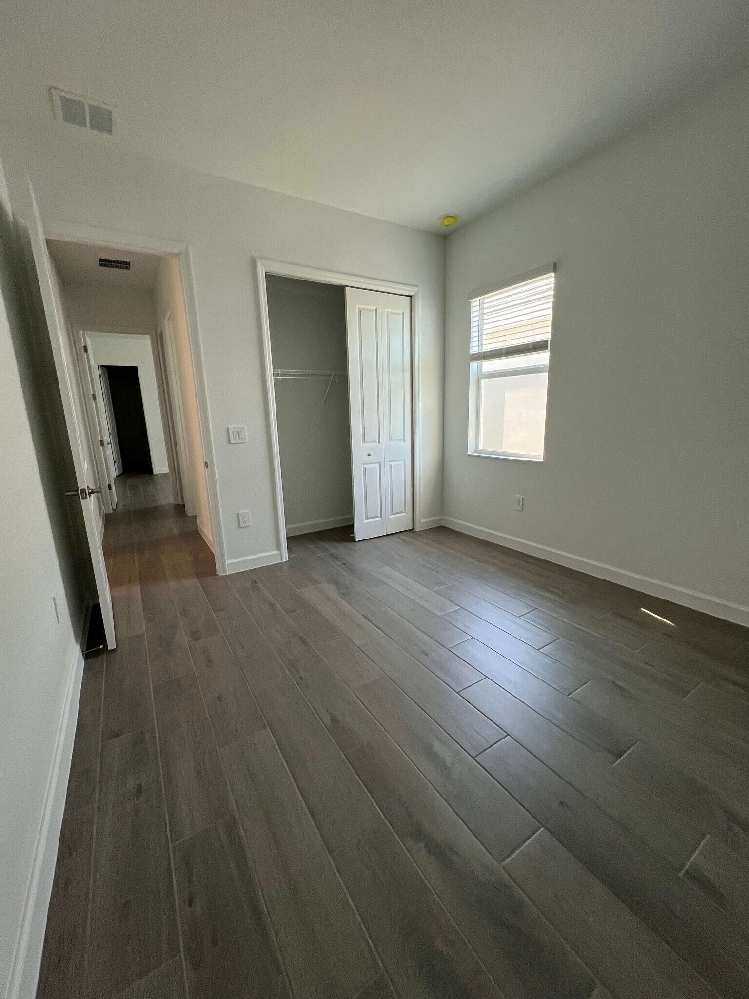 Guest Bedroom 1 - 8006 Lakes Edge Ln