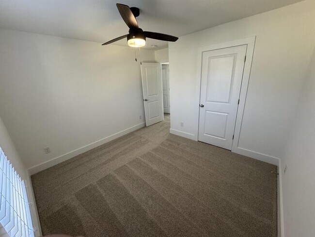Building Photo - 2128 Middlebridge Ct