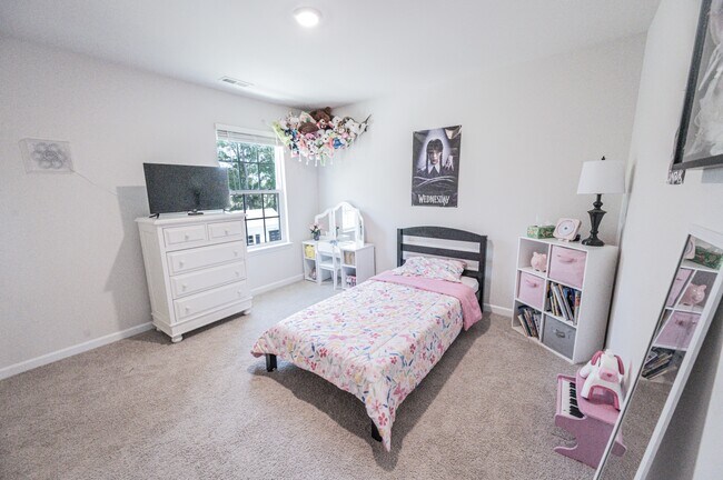 Building Photo - 4013 Calabash Ct