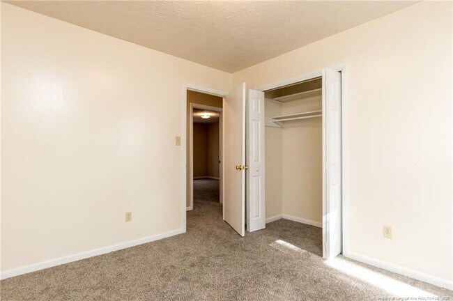 Building Photo - 100 Lewiston Ct