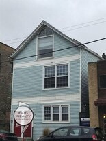 Building Photo - 2447 N Clybourn Ave