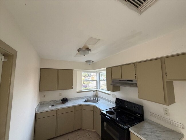 Building Photo - 13139 Pebblewalk Cir S