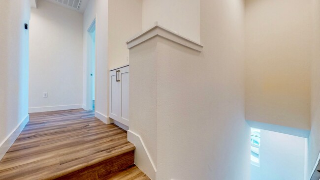 Building Photo - 282 Gambrel Cir