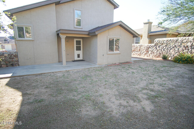 Building Photo - 1516 Cherokee Ridge Dr