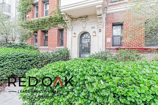 Building Photo - 901 S Ardmore Ave