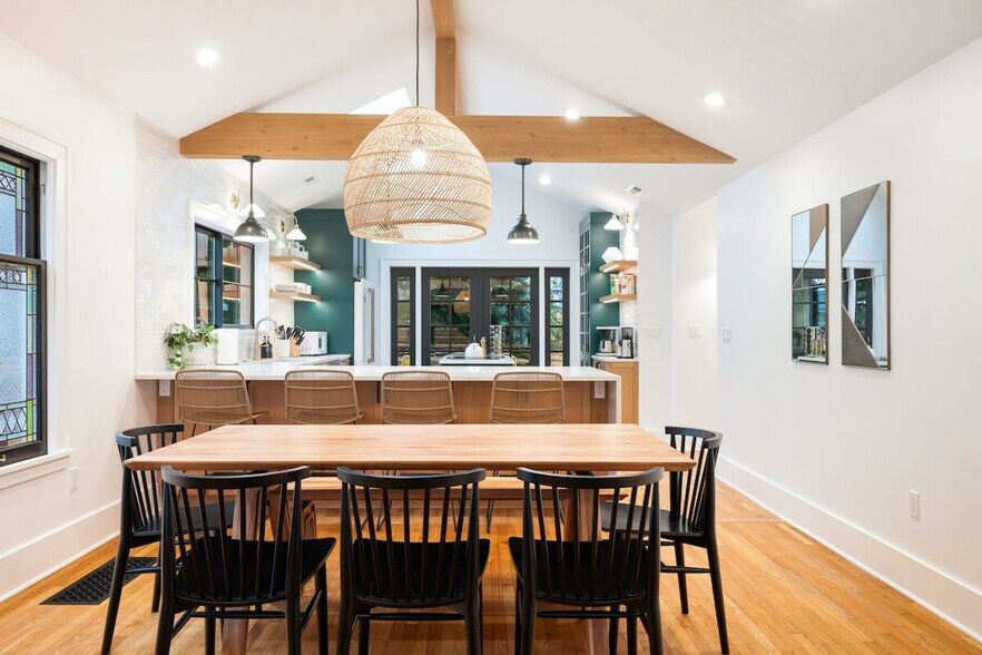 Building Photo - 2453 4th Ave W