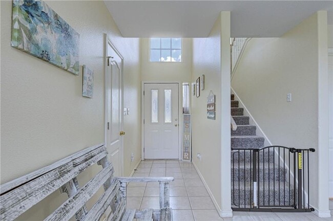 Building Photo - 14126 River Rock Dr