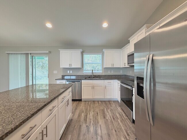 Building Photo - 210 Locust Lane Pass