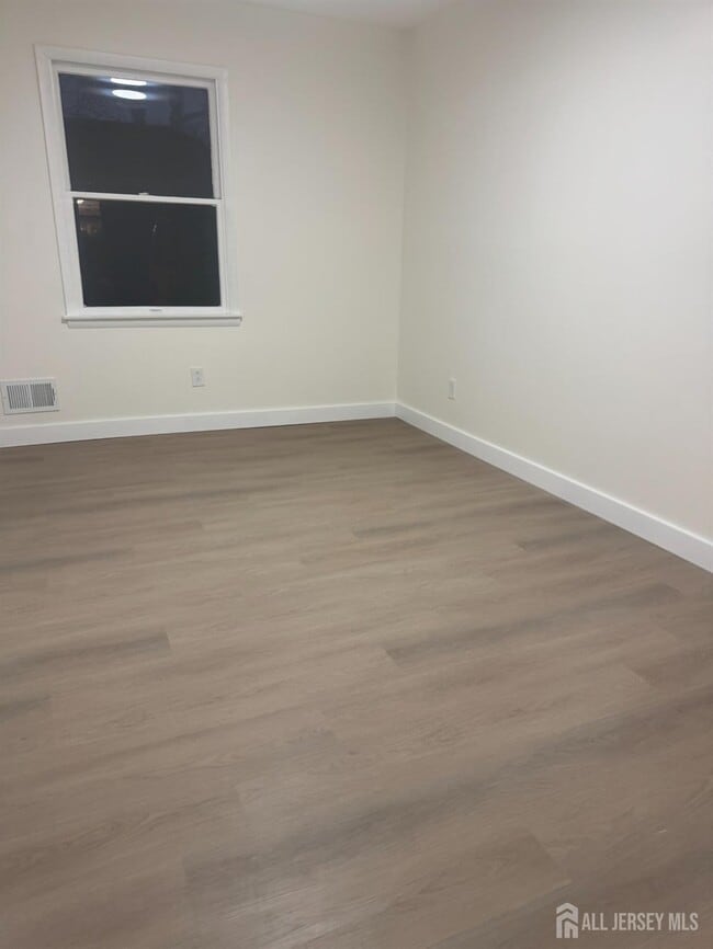 Building Photo - 84 Seabreeze Way