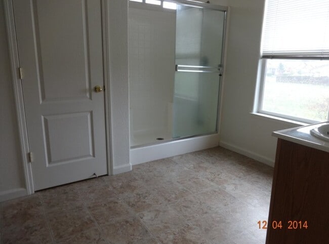 Building Photo - 2026 La Rabyn Way