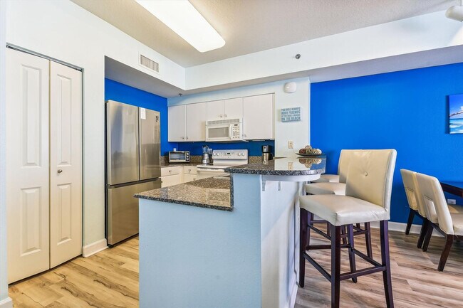 Building Photo - 104 Gulfside Ct
