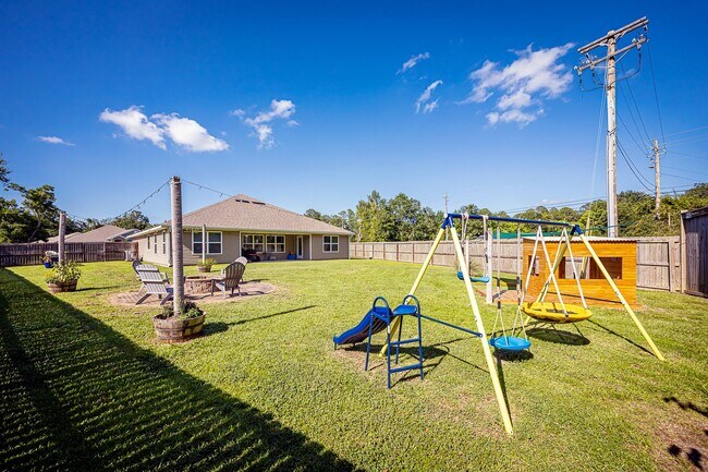 Building Photo - 9125 Bellewood Dr
