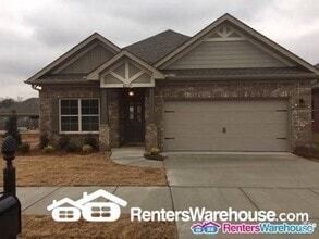 Building Photo - 8215 NW Stone Mill Dr