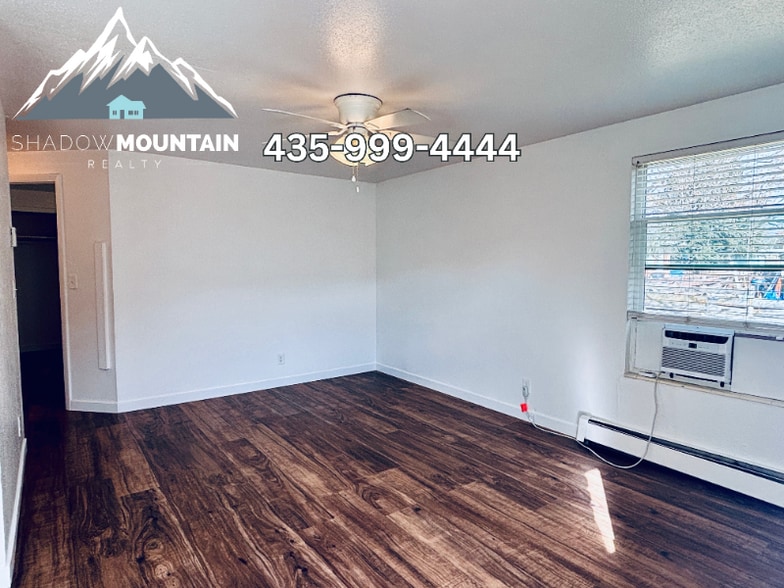 Building Photo - 351 W 550 N