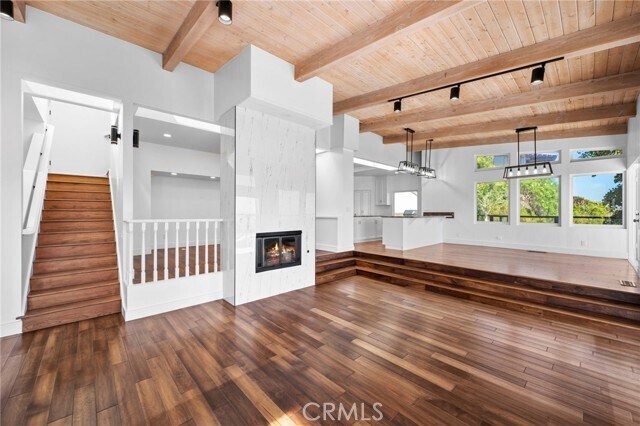 Building Photo - 1560 Sunset Ridge Dr