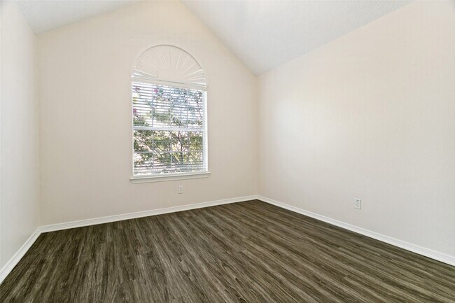 Building Photo - 4149 Creekmeadow Dr
