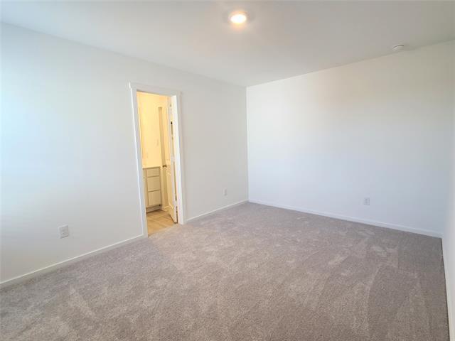 Building Photo - 919 Blue Heron Dr