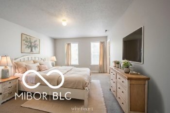 Building Photo - 859 Runnymede Dr