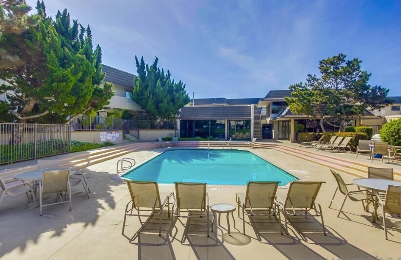 Building Photo - 763 Pacific Surf Dr
