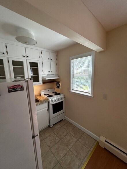 Building Photo - 14 Arrowhead Way